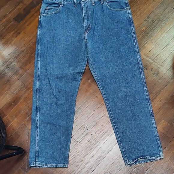 Wrangler Blue Jeans for Men - Picture 1 of 6
